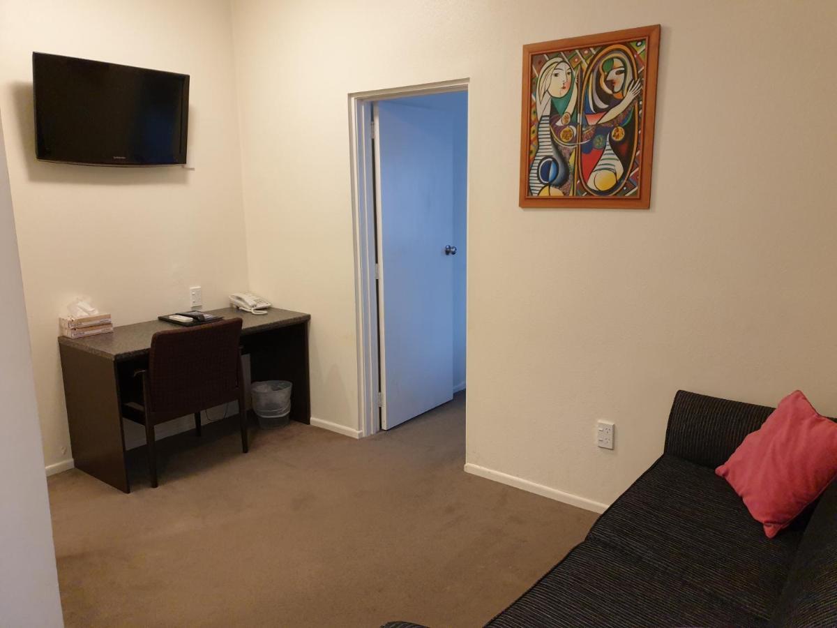 At Eden Park Motel Auckland Exterior photo
