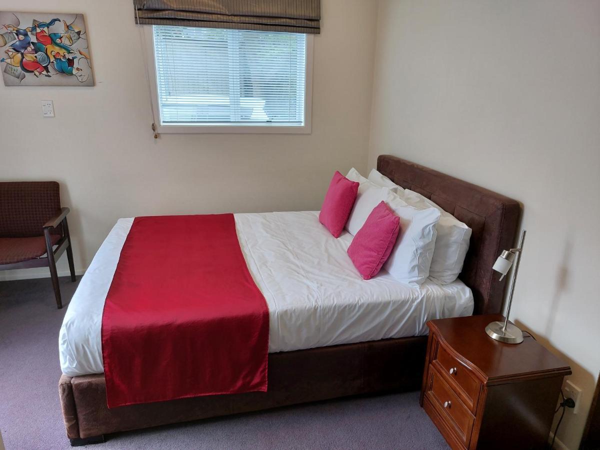 At Eden Park Motel Auckland Exterior photo